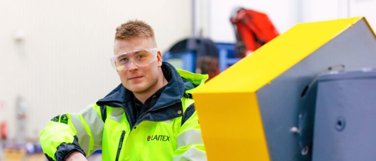 Laitex Mechanical Engineer Toni Mikkonen assembling the device.