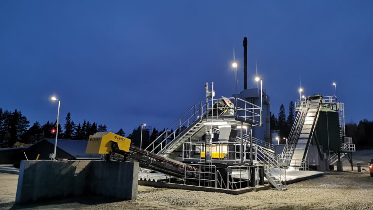 Bio oil refinery in Lieksa at night.