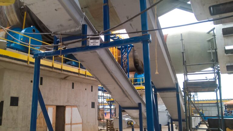 Lime conveyors in white liquor pulp and paper plant.