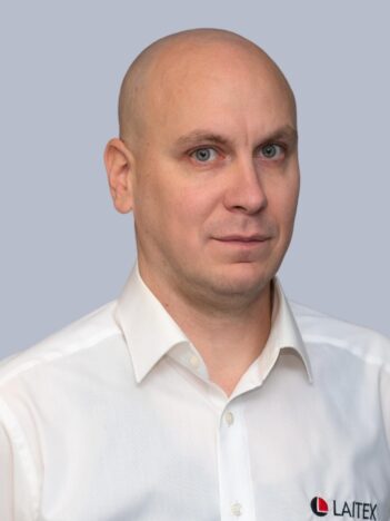 laitexhenkilökuvat_pgtausta4-min