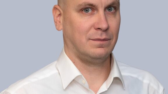 laitexhenkilökuvat_pgtausta4-min