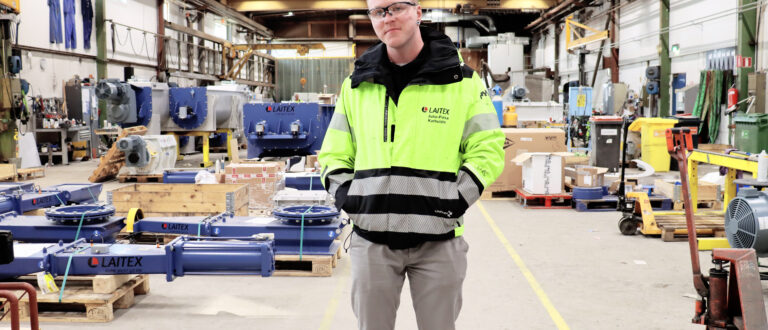 JP Karhulahti_Laitex